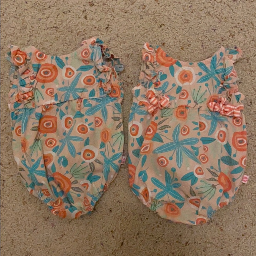 Rufflebutts matching outfits. 0-3 months.